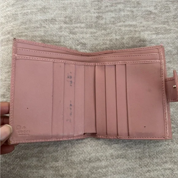 Gucci Pink Leather Monogram Wallet - Picture 4 of 15